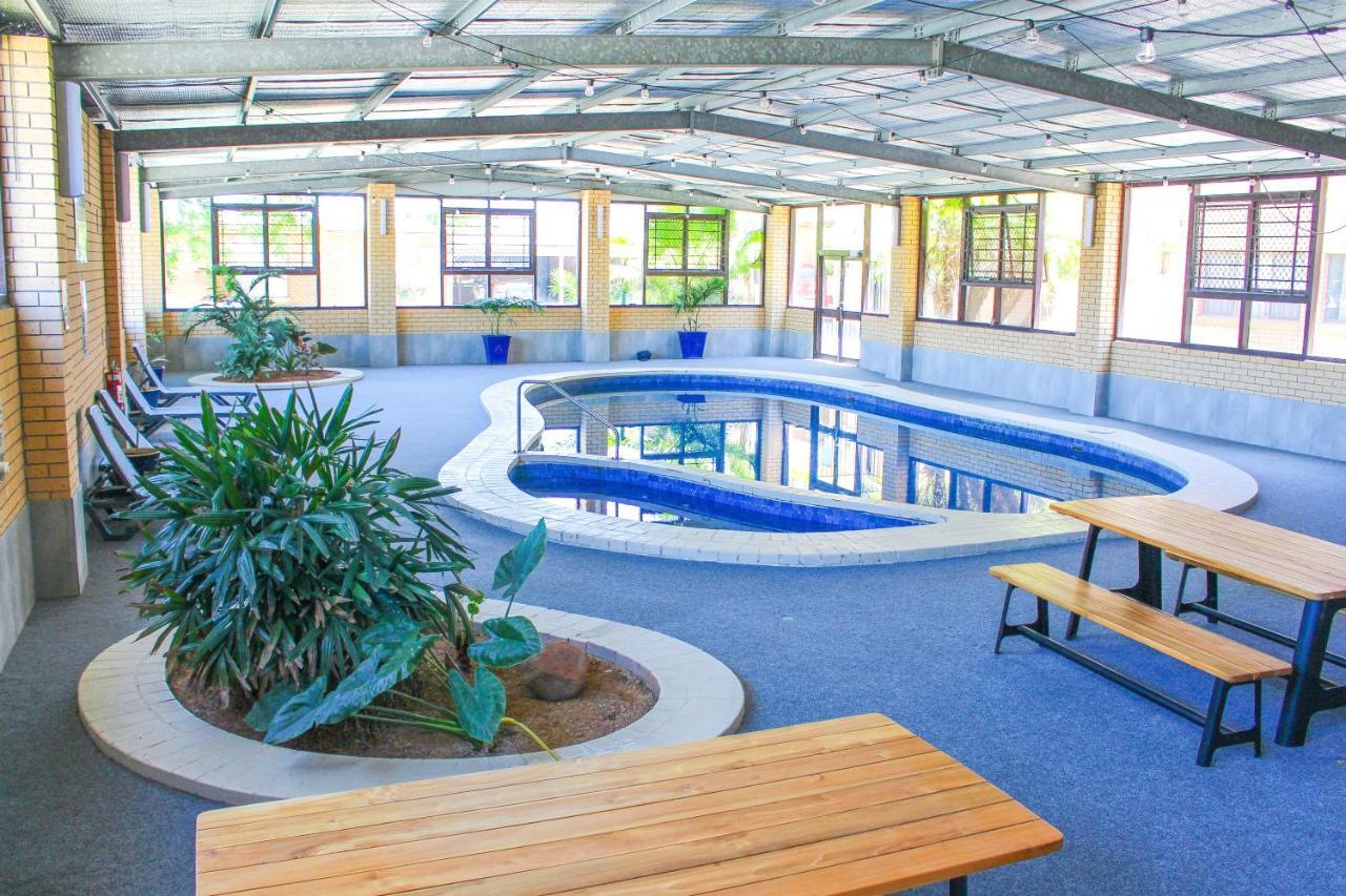 Boomerang Hotel Lavington Екстер'єр фото