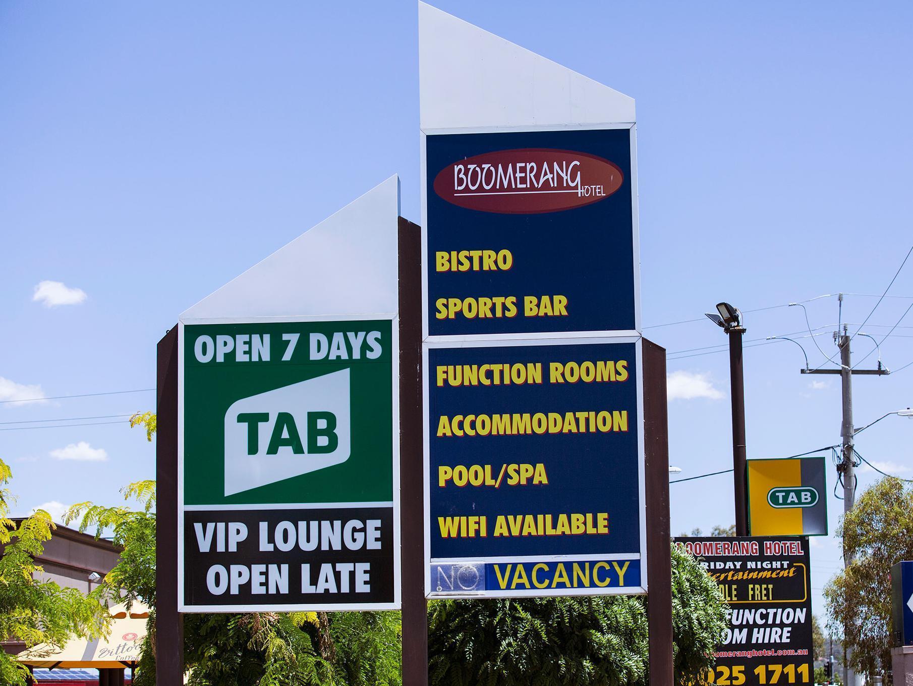 Boomerang Hotel Lavington Екстер'єр фото