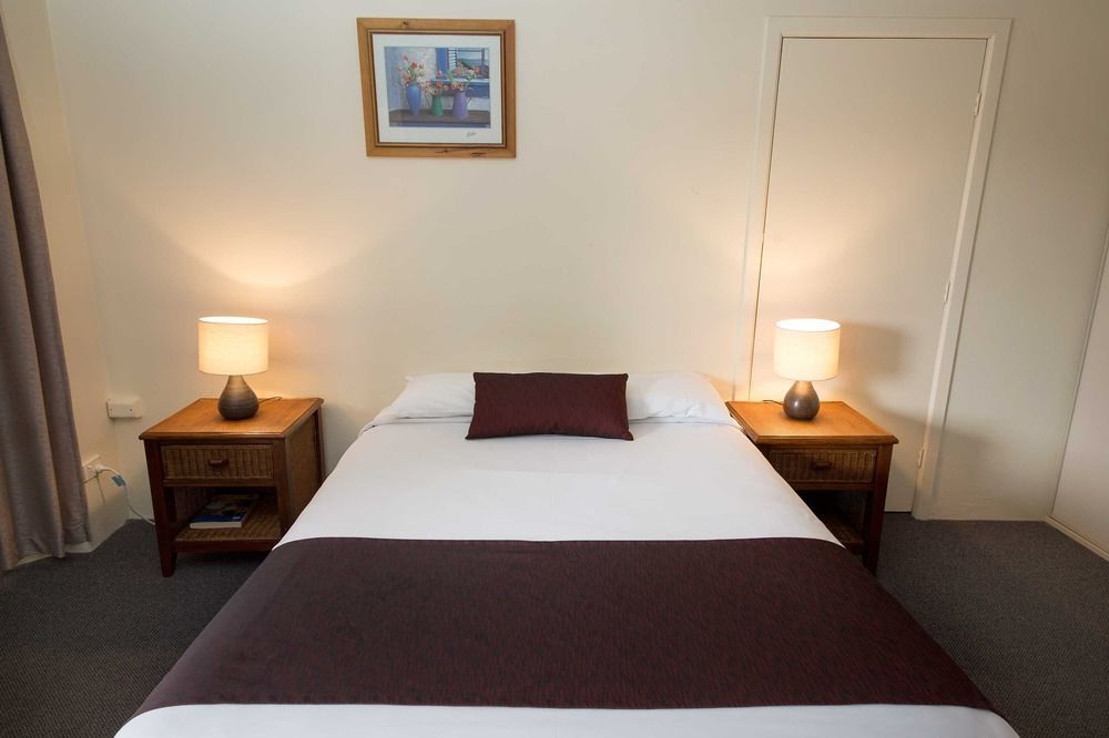 Boomerang Hotel Lavington Екстер'єр фото
