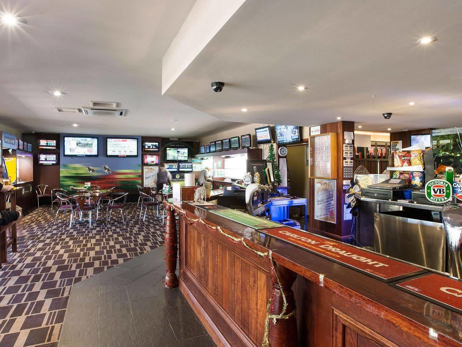 Boomerang Hotel Lavington Екстер'єр фото